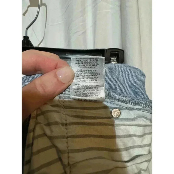 Cabi Women's 14 Light Wash Blue Skinny Straight Jeans 31" Inseam Minimalist - Picture 8 of 8